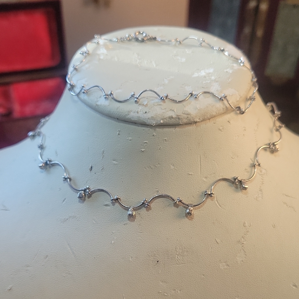 Dainty Women's Necklace & Bracelet set